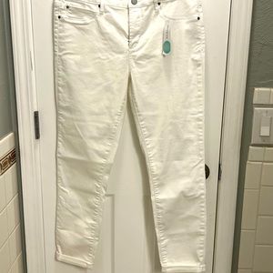 White skinny jeans LAST CALL